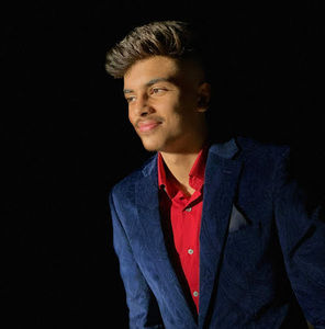 Meet your Posher, Asher